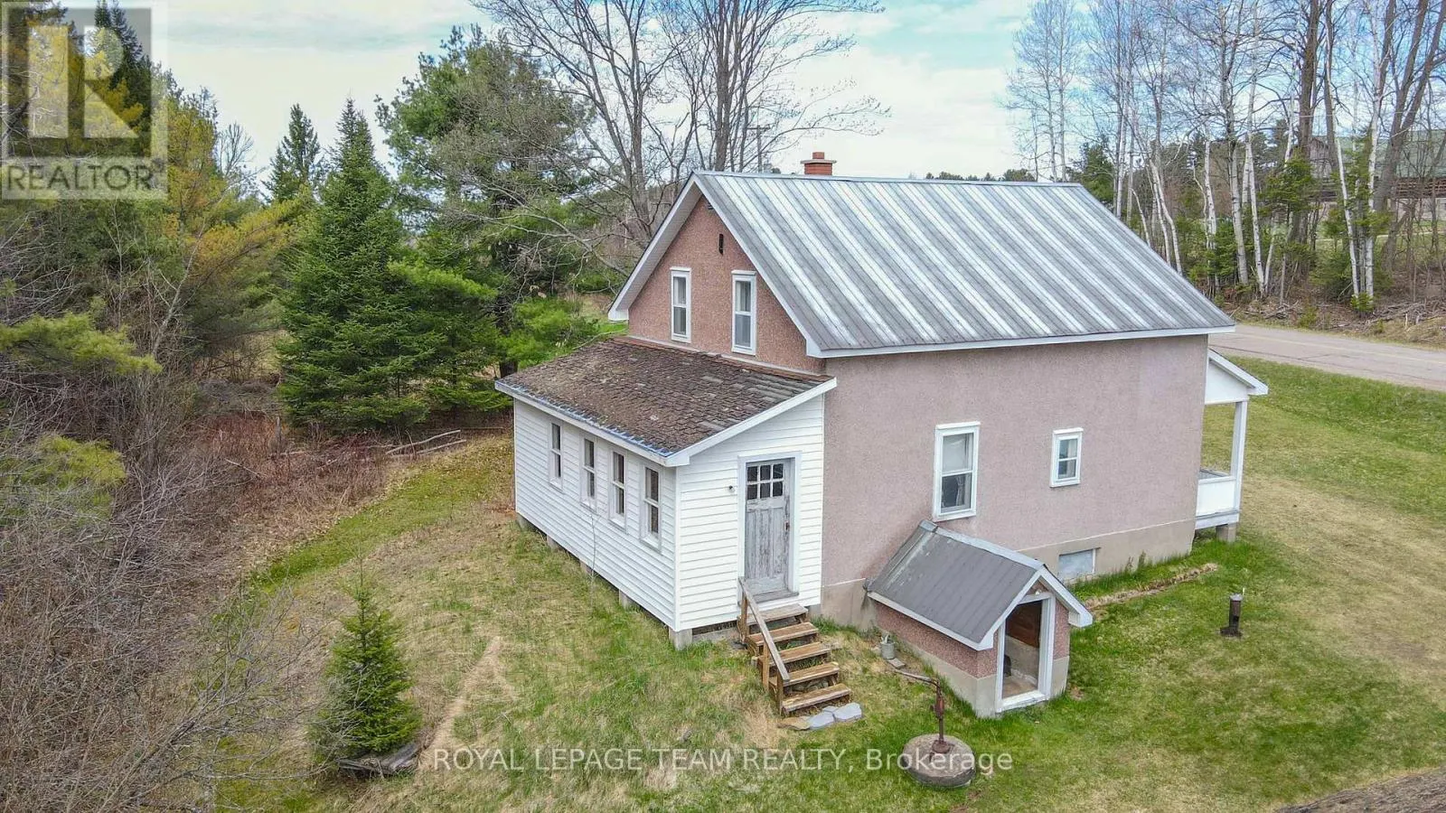 963 WILNO SOUTH ROAD S