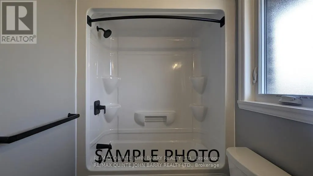 LOT 7 - 14 PARKLAND CIRCLE, #Lot 7