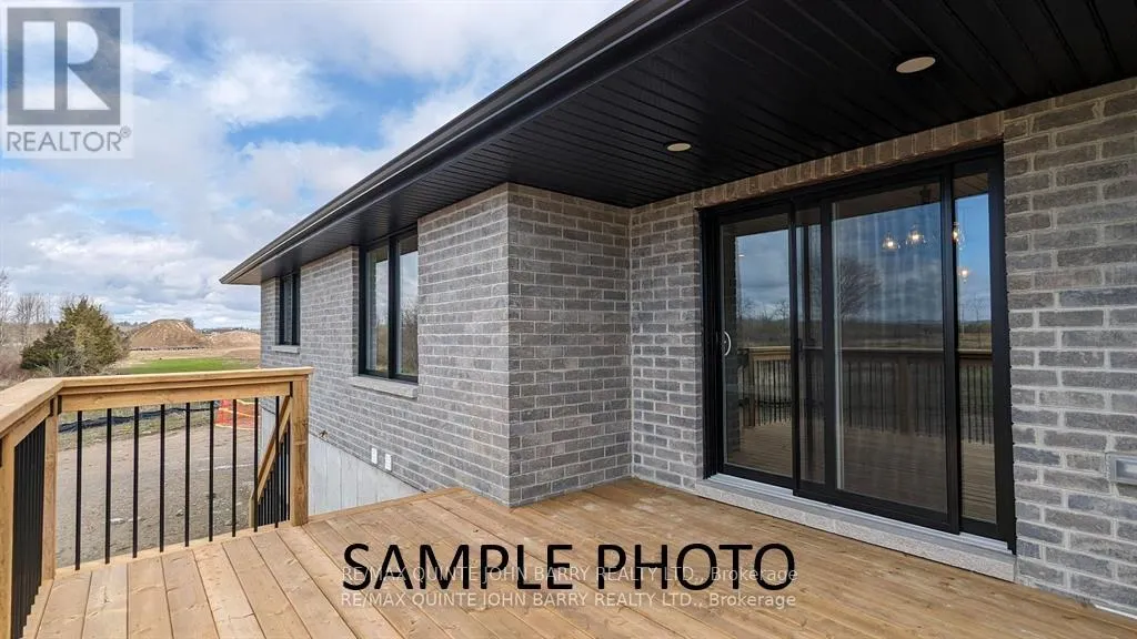 LOT 7 - 14 PARKLAND CIRCLE, #Lot 7