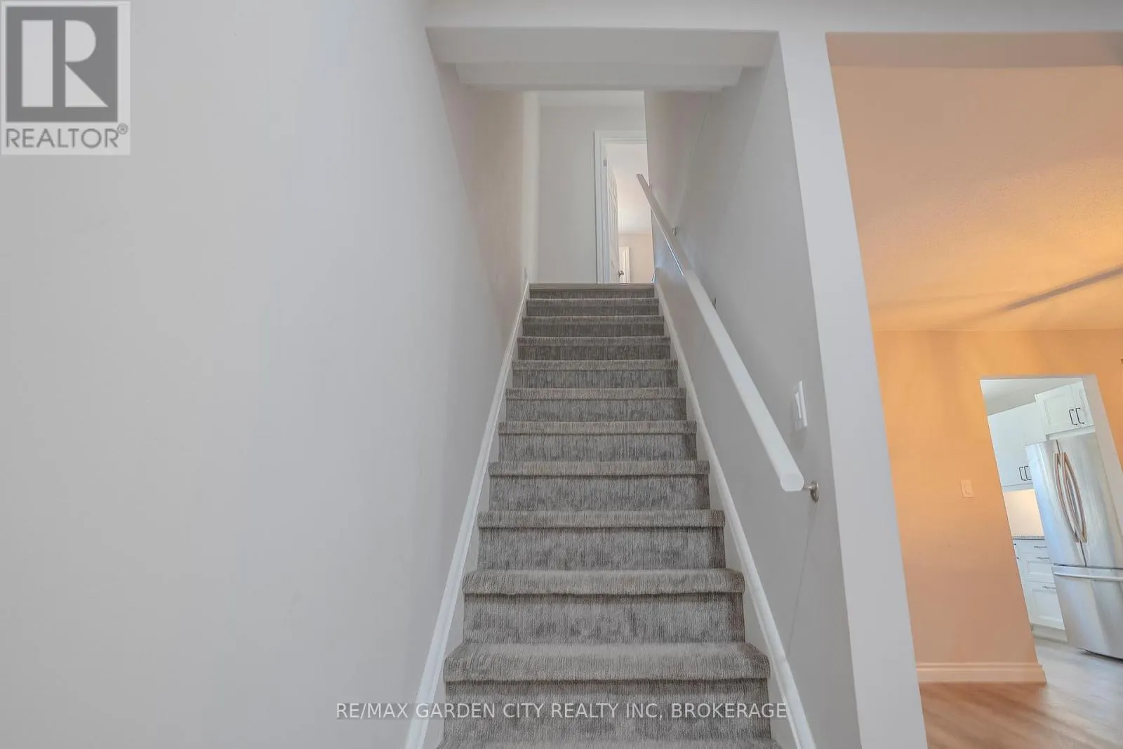 15 - 149 ST. CATHARINES STREET, #15
