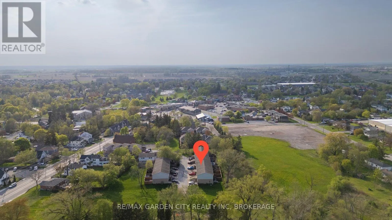 15 - 149 ST. CATHARINES STREET, #15
