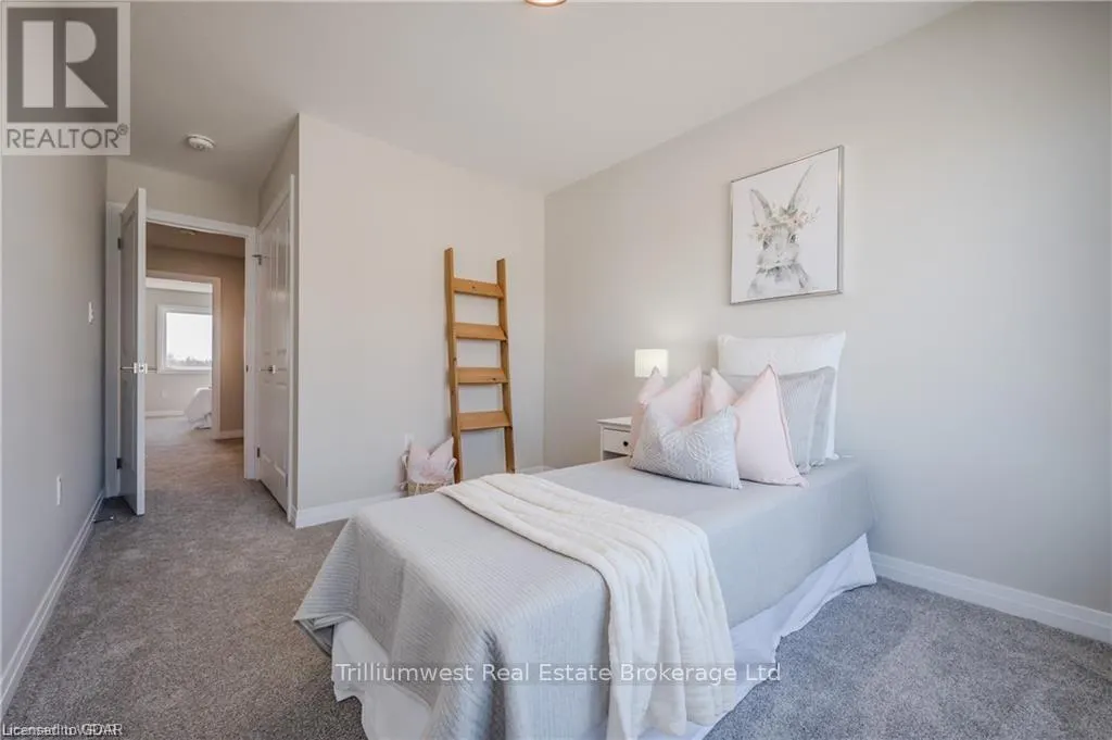73 AYR MEADOWS CRESCENT