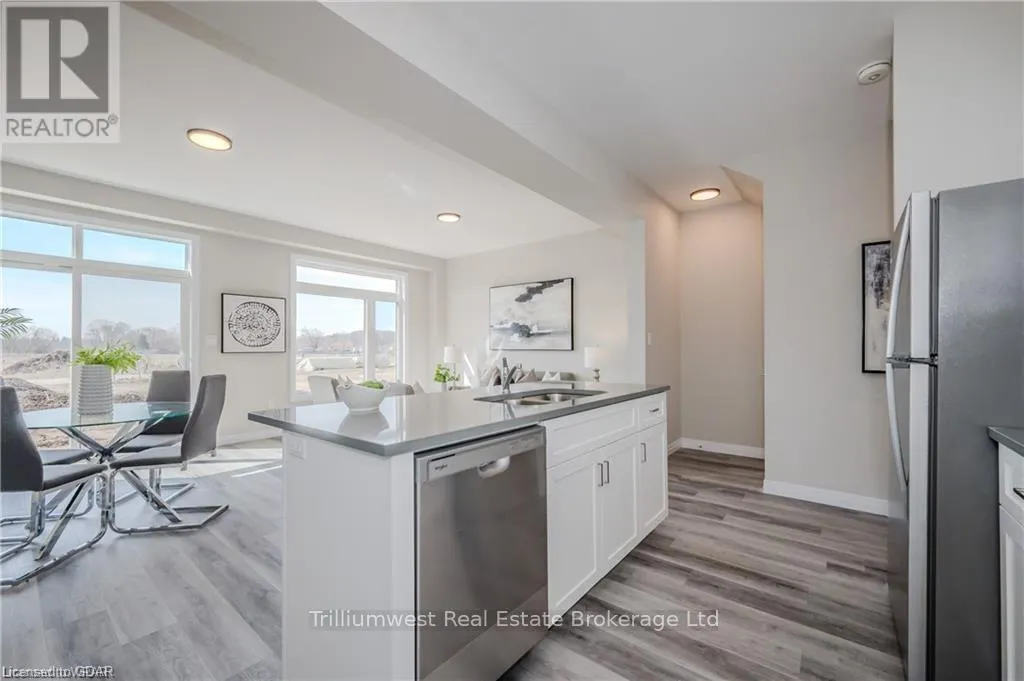 73 AYR MEADOWS CRESCENT