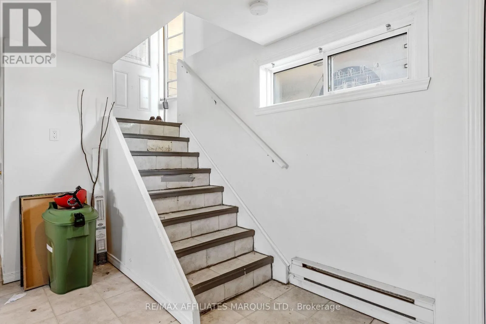 1409 SECOND STREET E