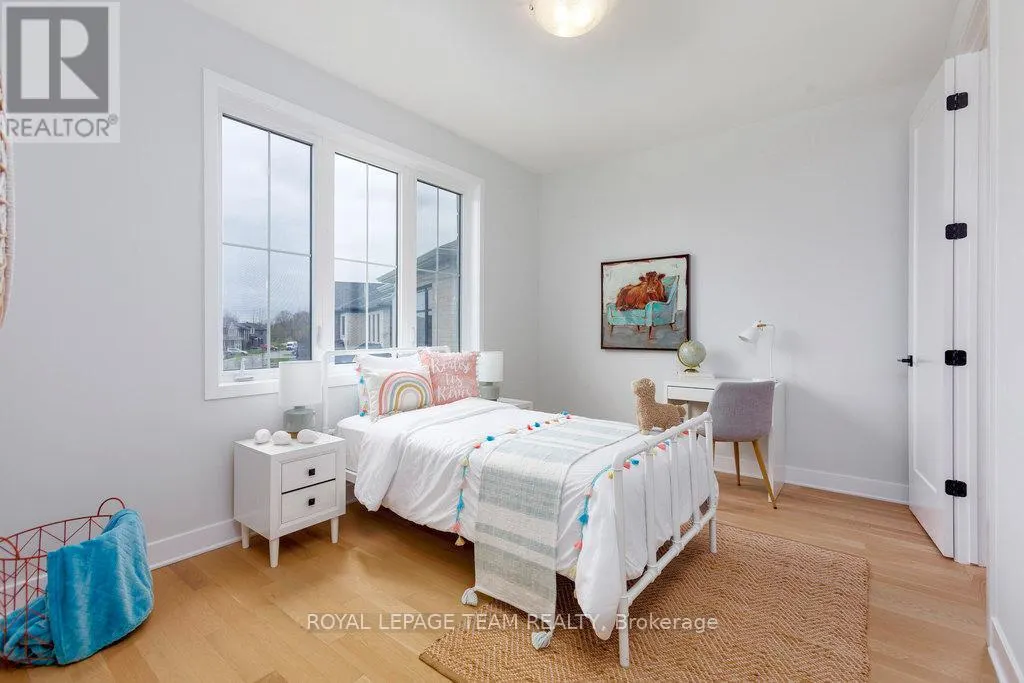 590 ANCHOR CIRCLE