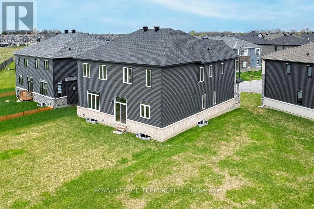 590 ANCHOR CIRCLE