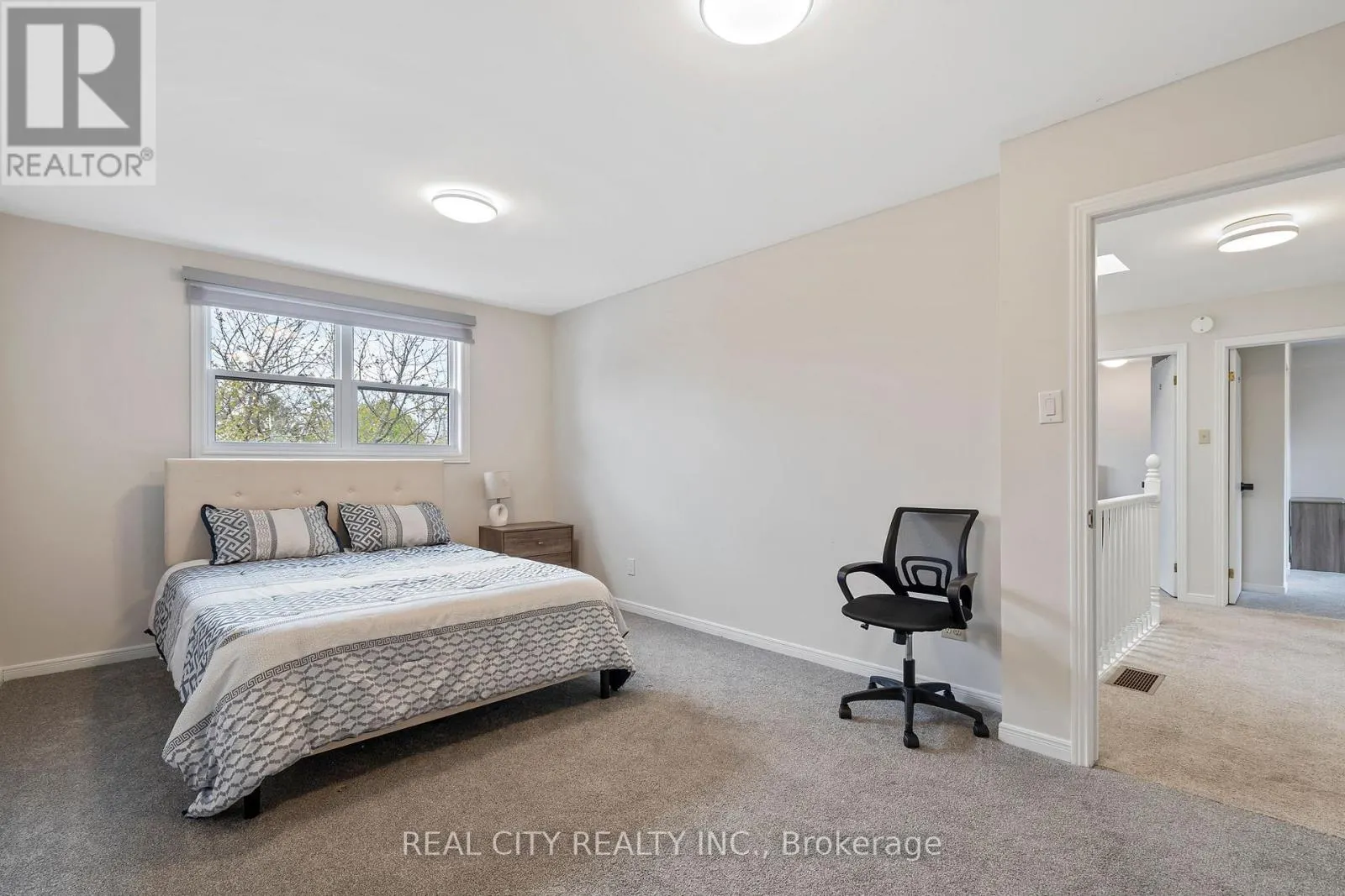 276 BLUE FOREST PLACE