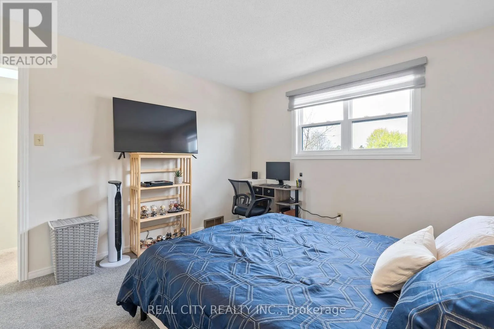 276 BLUE FOREST PLACE