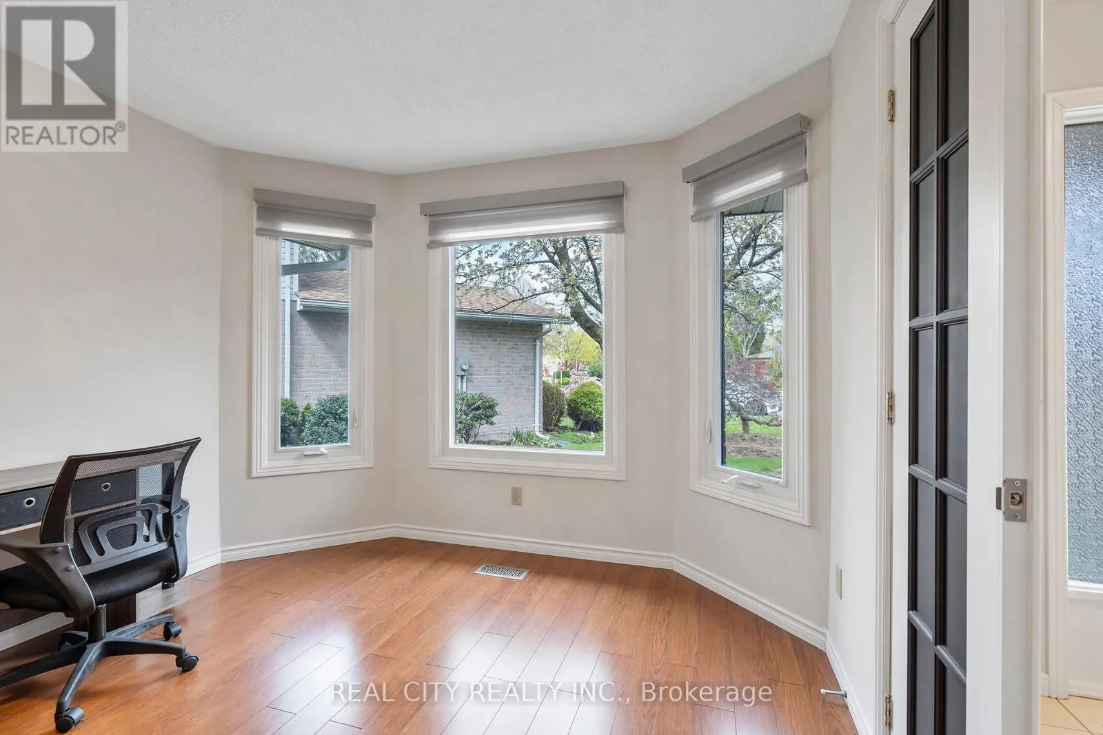 276 BLUE FOREST PLACE