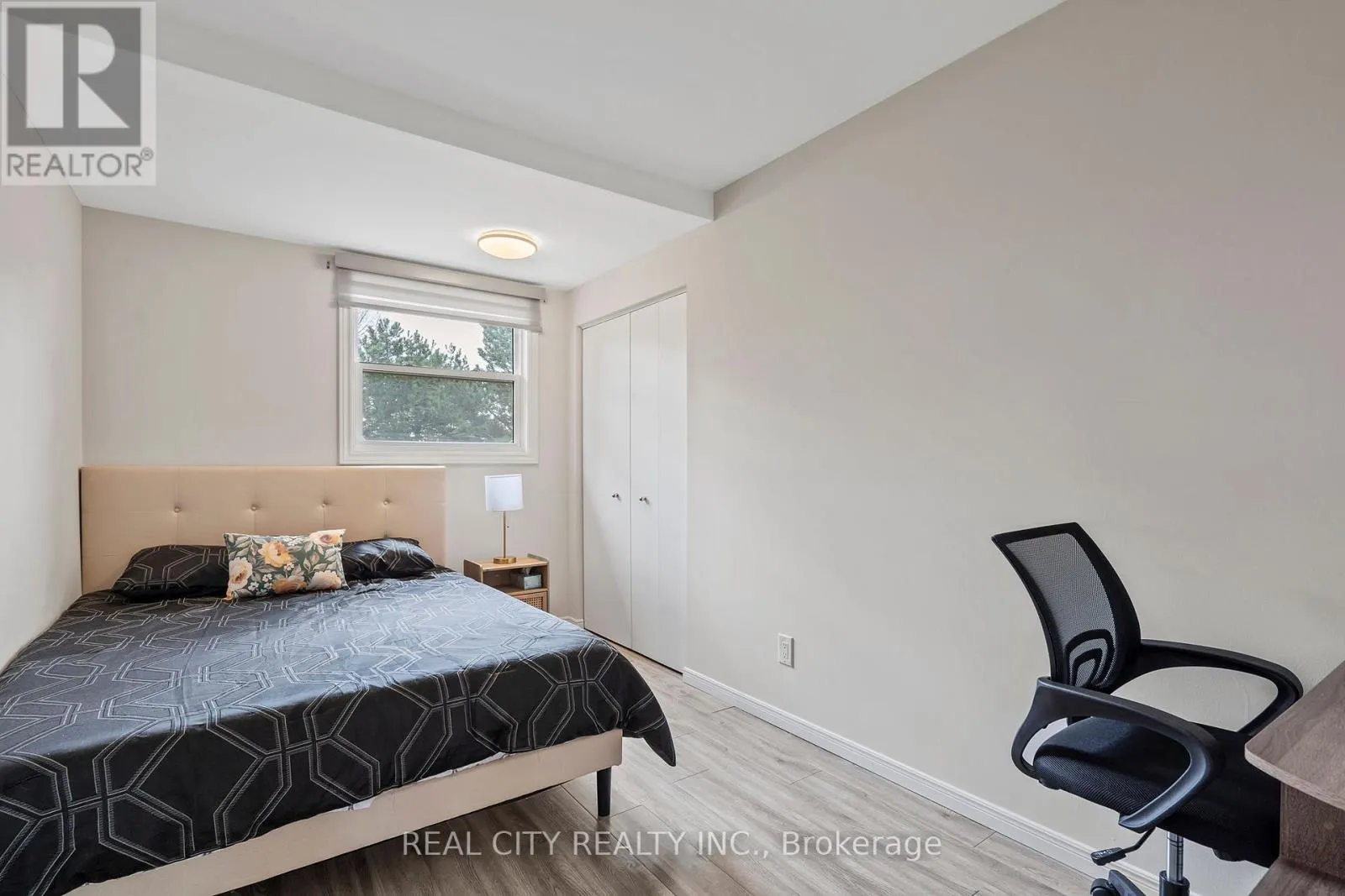 276 BLUE FOREST PLACE