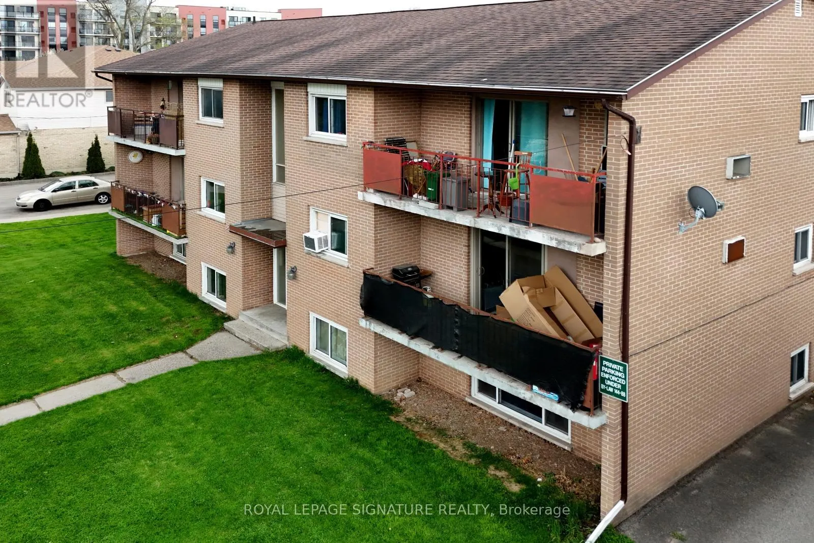 276 GRAND RIVER AVENUE