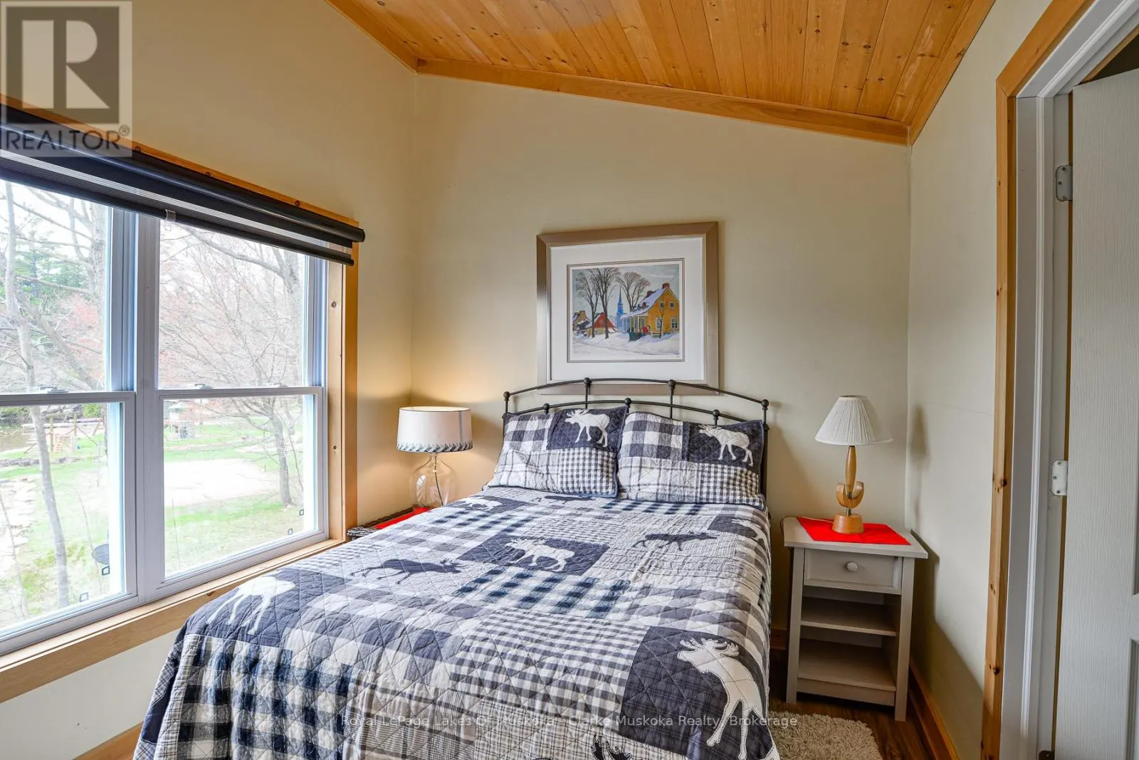 7 - 7 SILVER POINT ROAD, #7