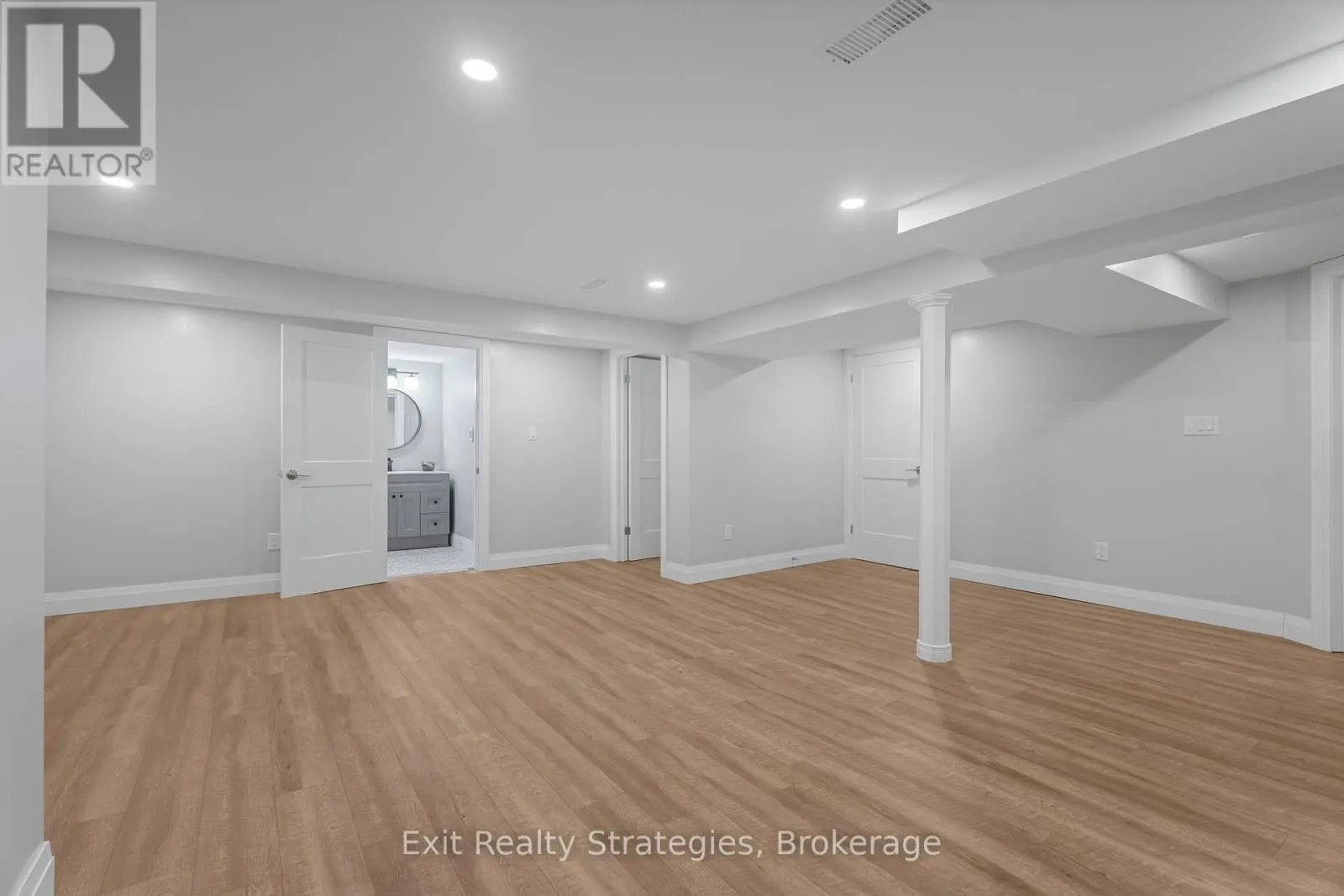 9 HEYWOOD AVENUE