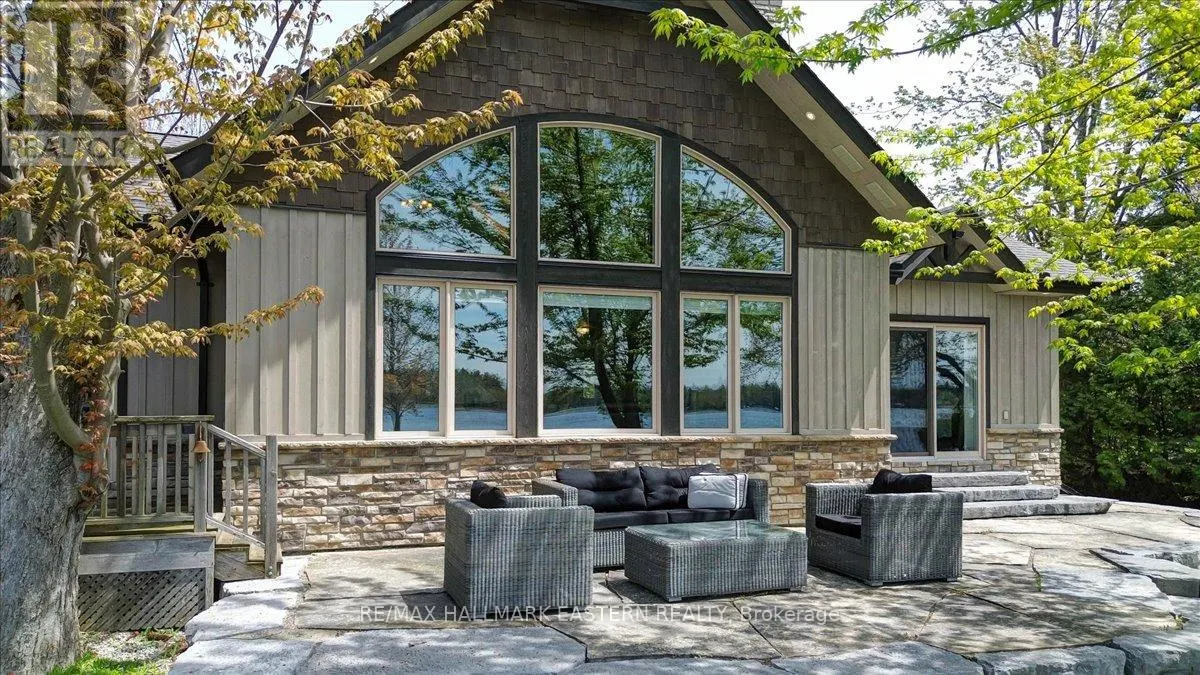 43 LAKESHORE BOULEVARD