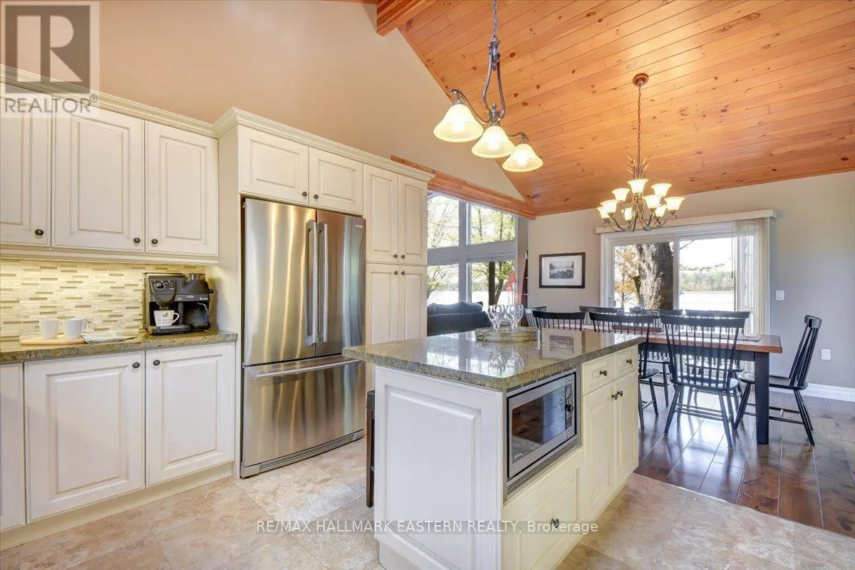 43 LAKESHORE BOULEVARD