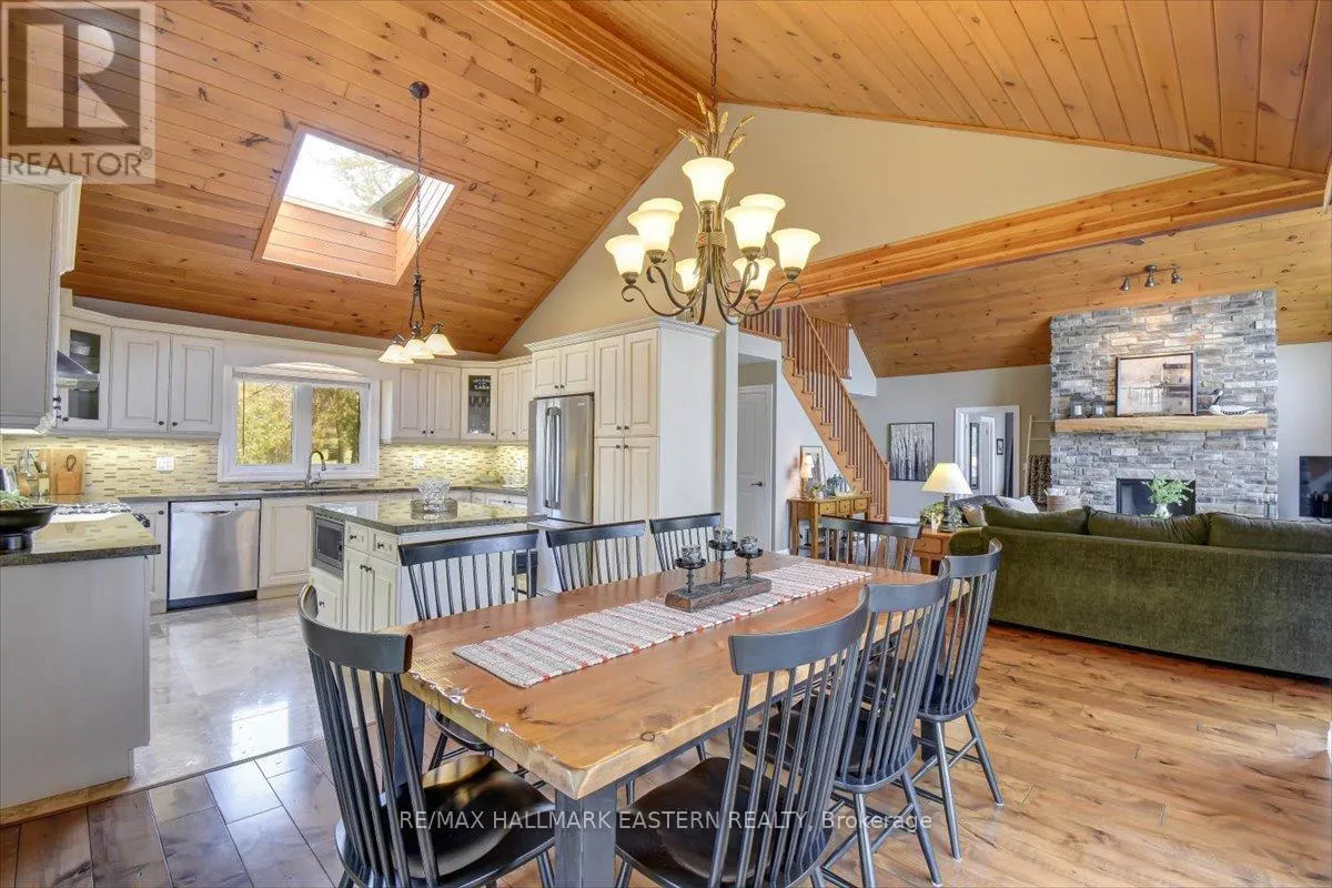 43 LAKESHORE BOULEVARD