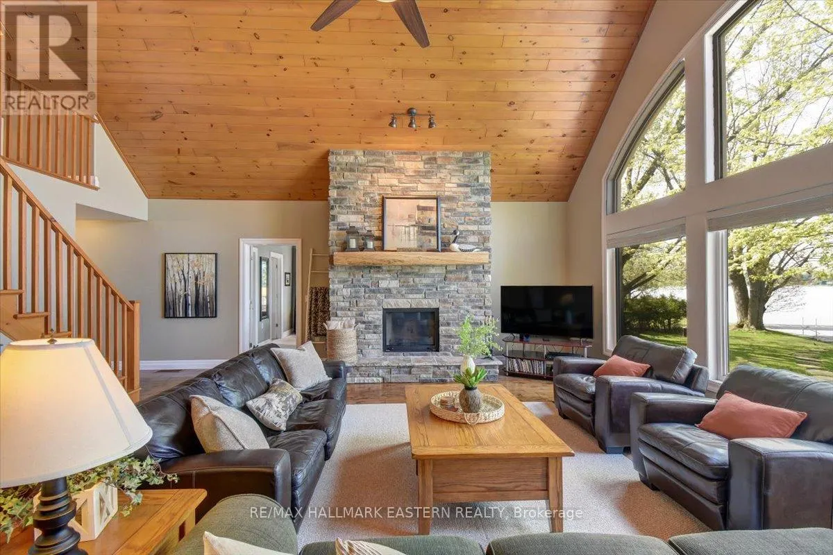 43 LAKESHORE BOULEVARD