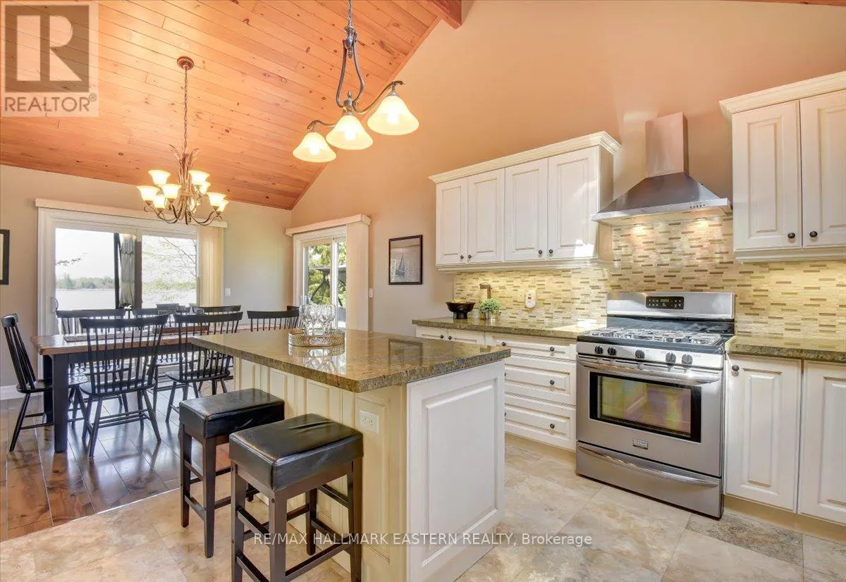 43 LAKESHORE BOULEVARD