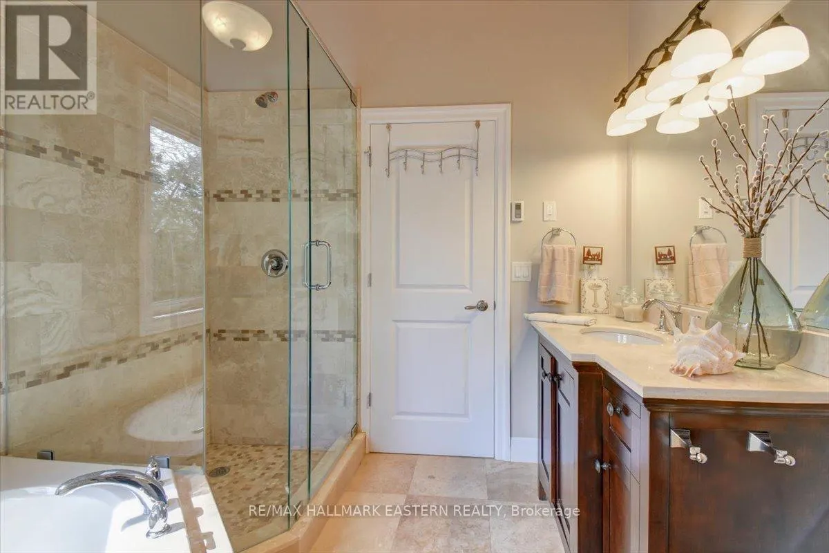 43 LAKESHORE BOULEVARD