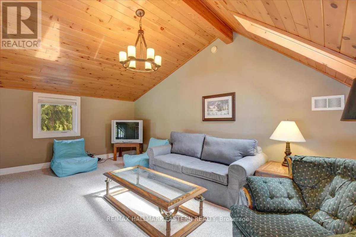 43 LAKESHORE BOULEVARD