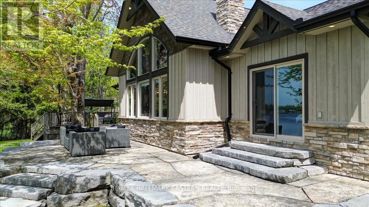 43 LAKESHORE BOULEVARD