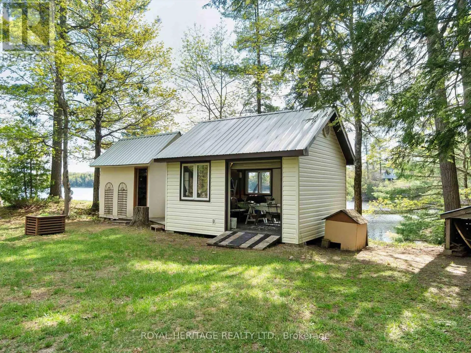 1346 WAHTA #2 ROAD S