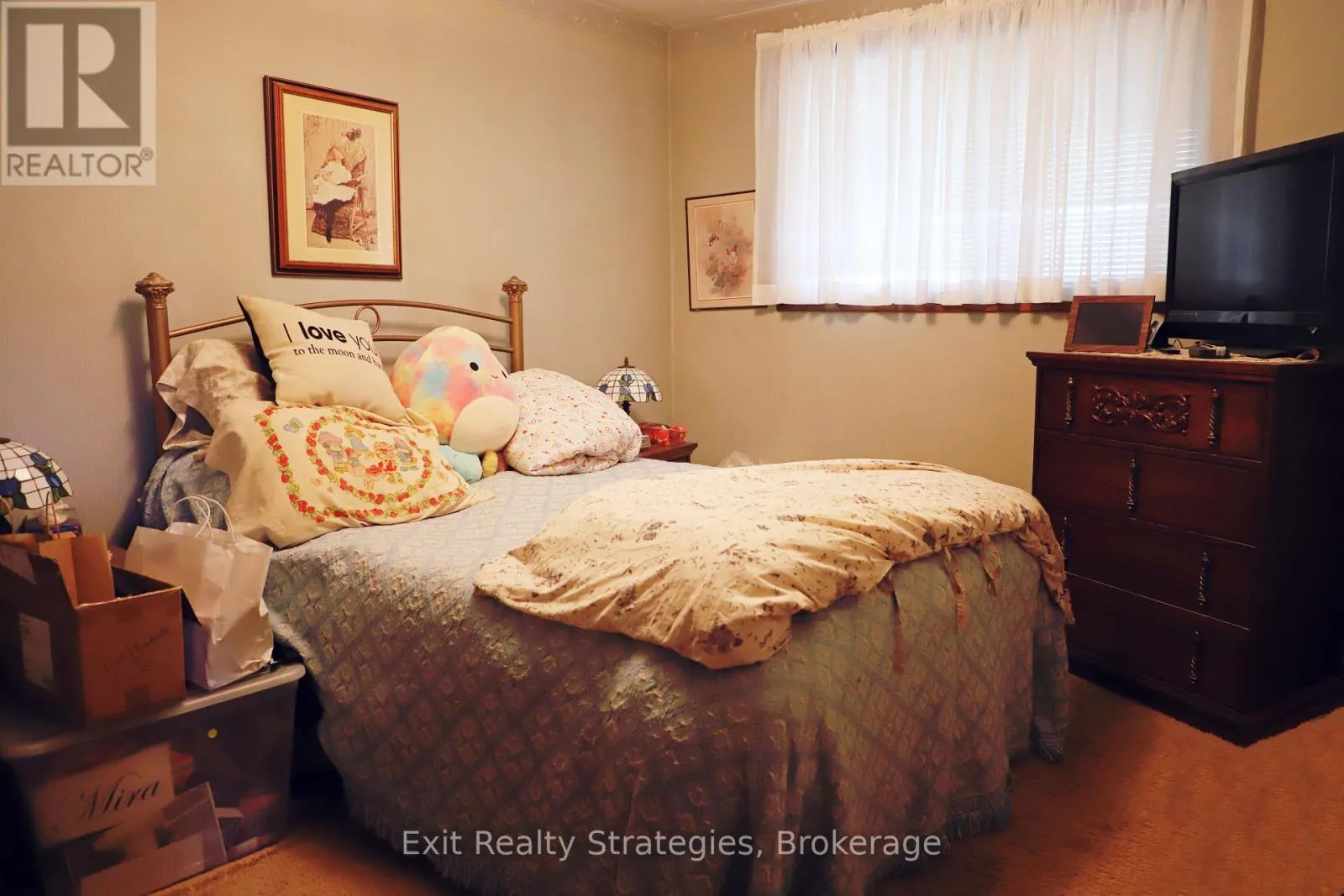 35 MCDONAGH CRESCENT W