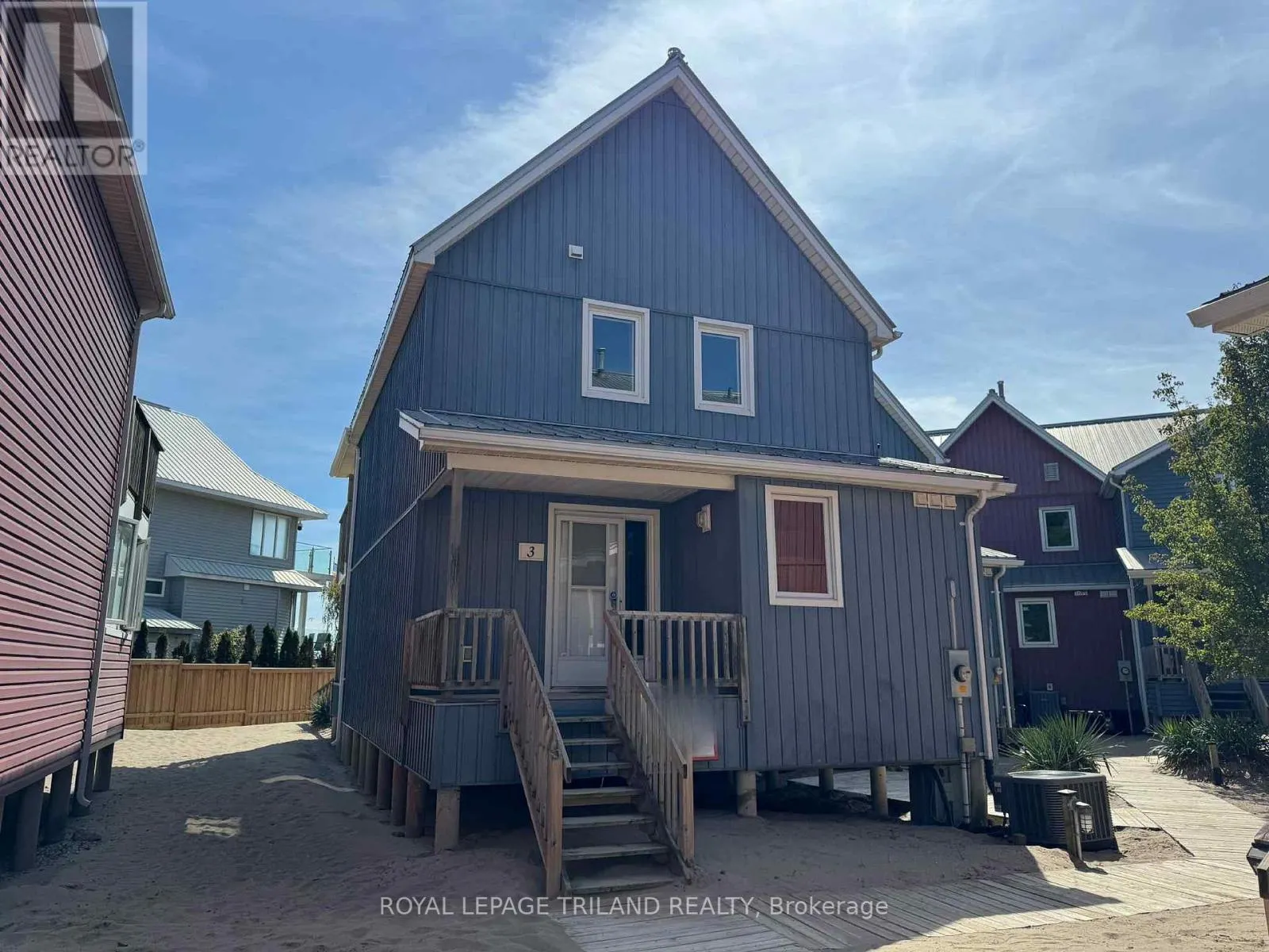 3 - 374 EDITH CAVELL BOULEVARD, #3