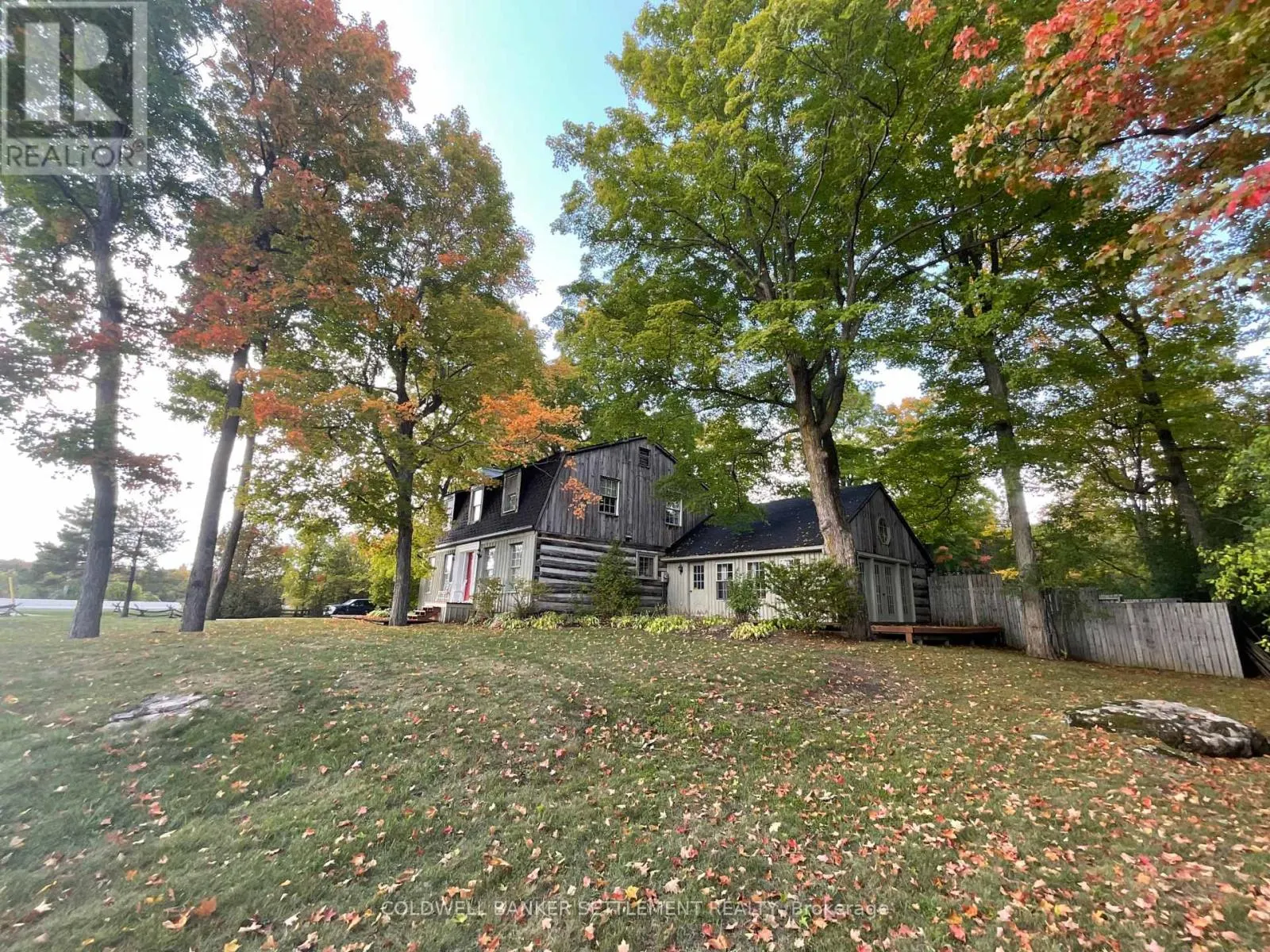 93 RIDEAU FERRY ROAD