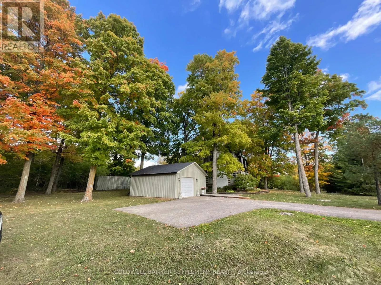93 RIDEAU FERRY ROAD