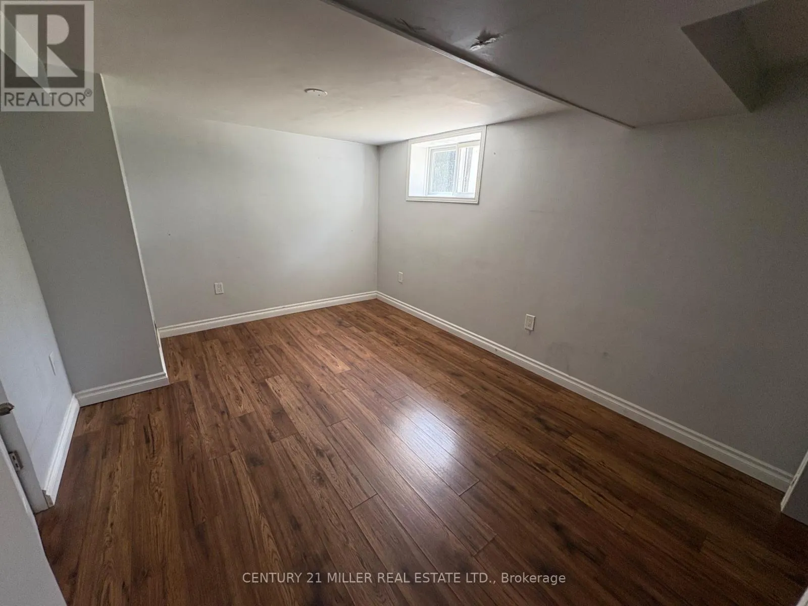 59 LONGWOOD ROAD N