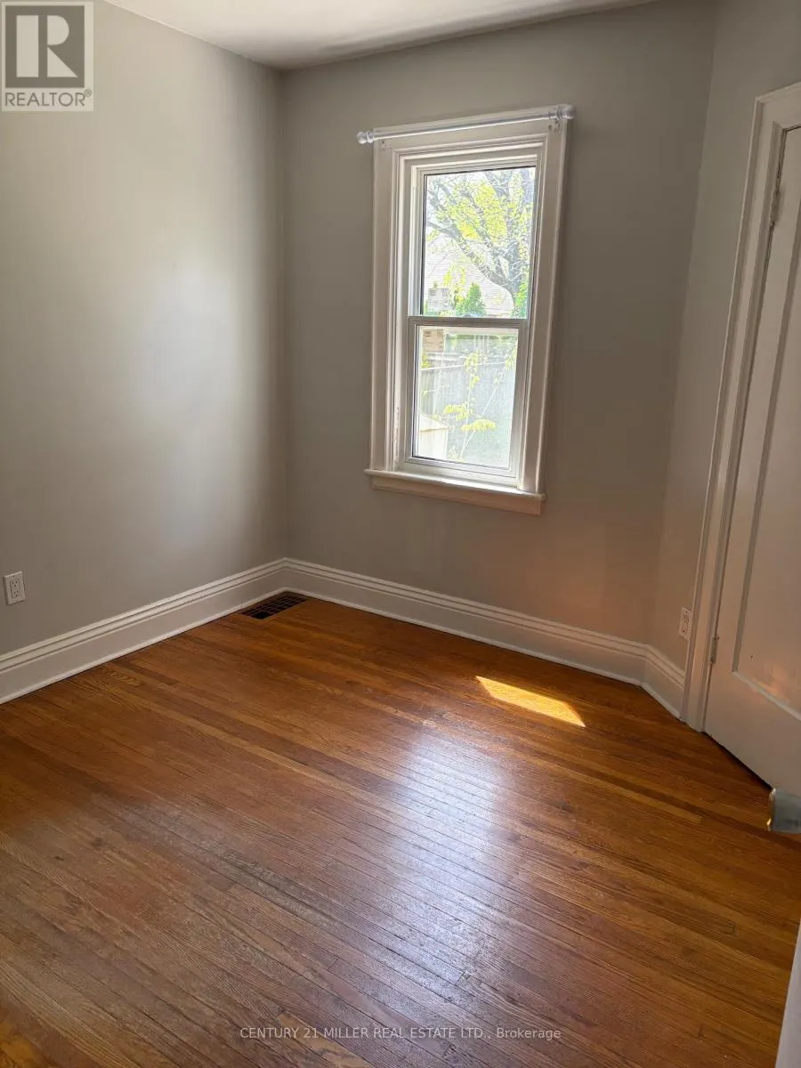 59 LONGWOOD ROAD N