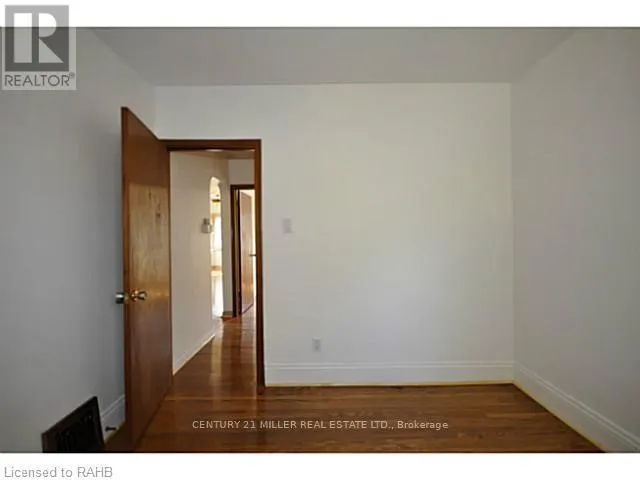 59 LONGWOOD ROAD N