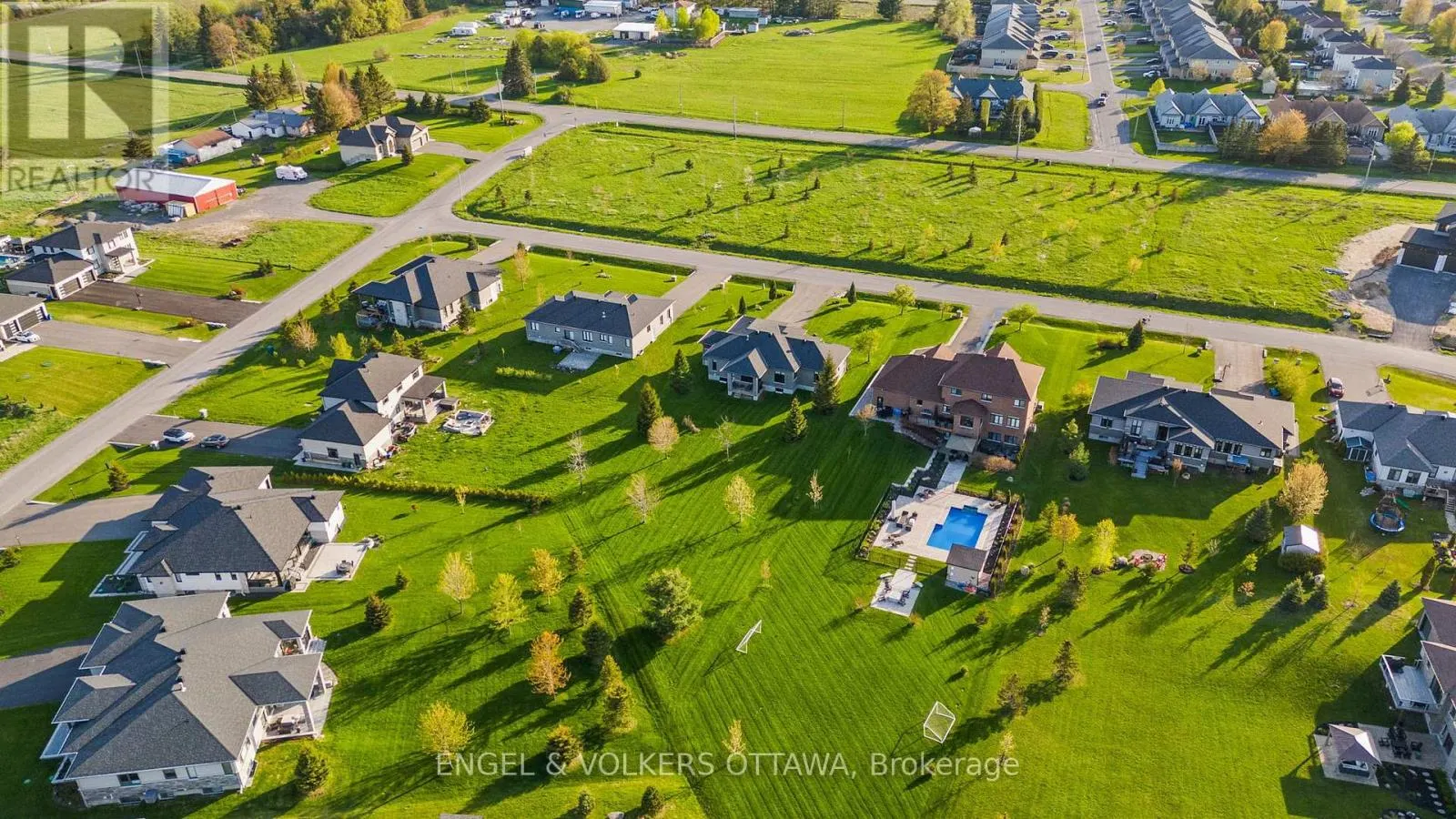 312 SHOREWAY DRIVE. DRIVE