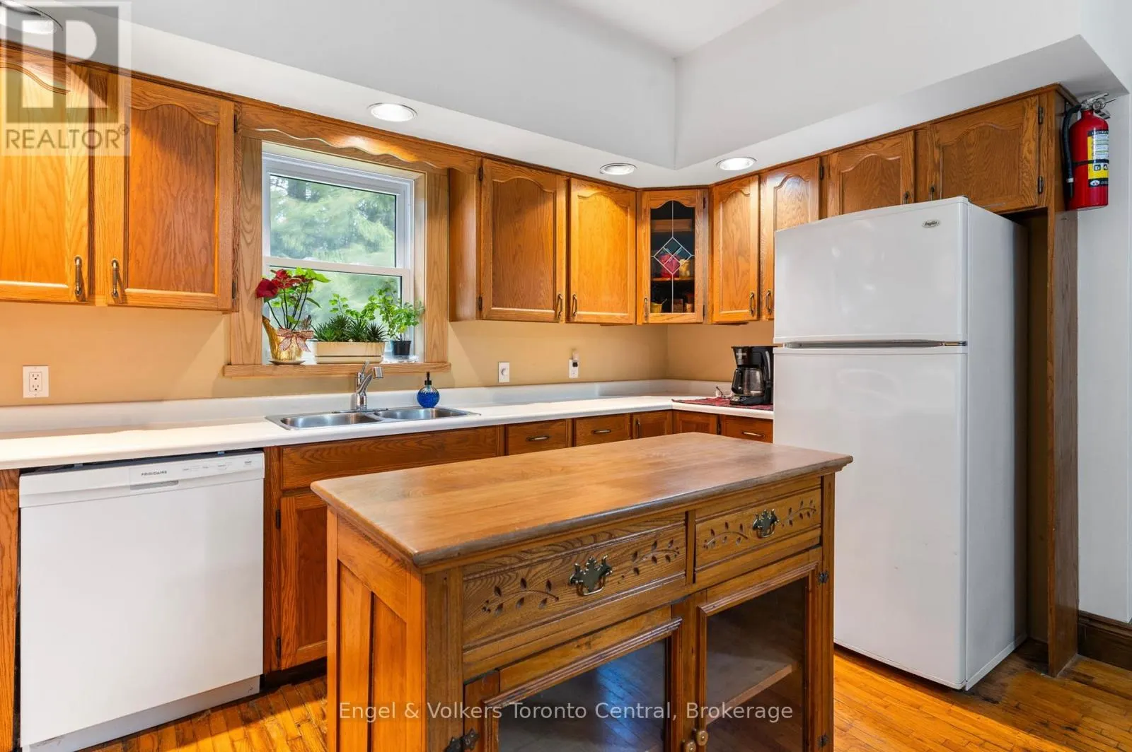 145693 GREY RD 12 ROAD