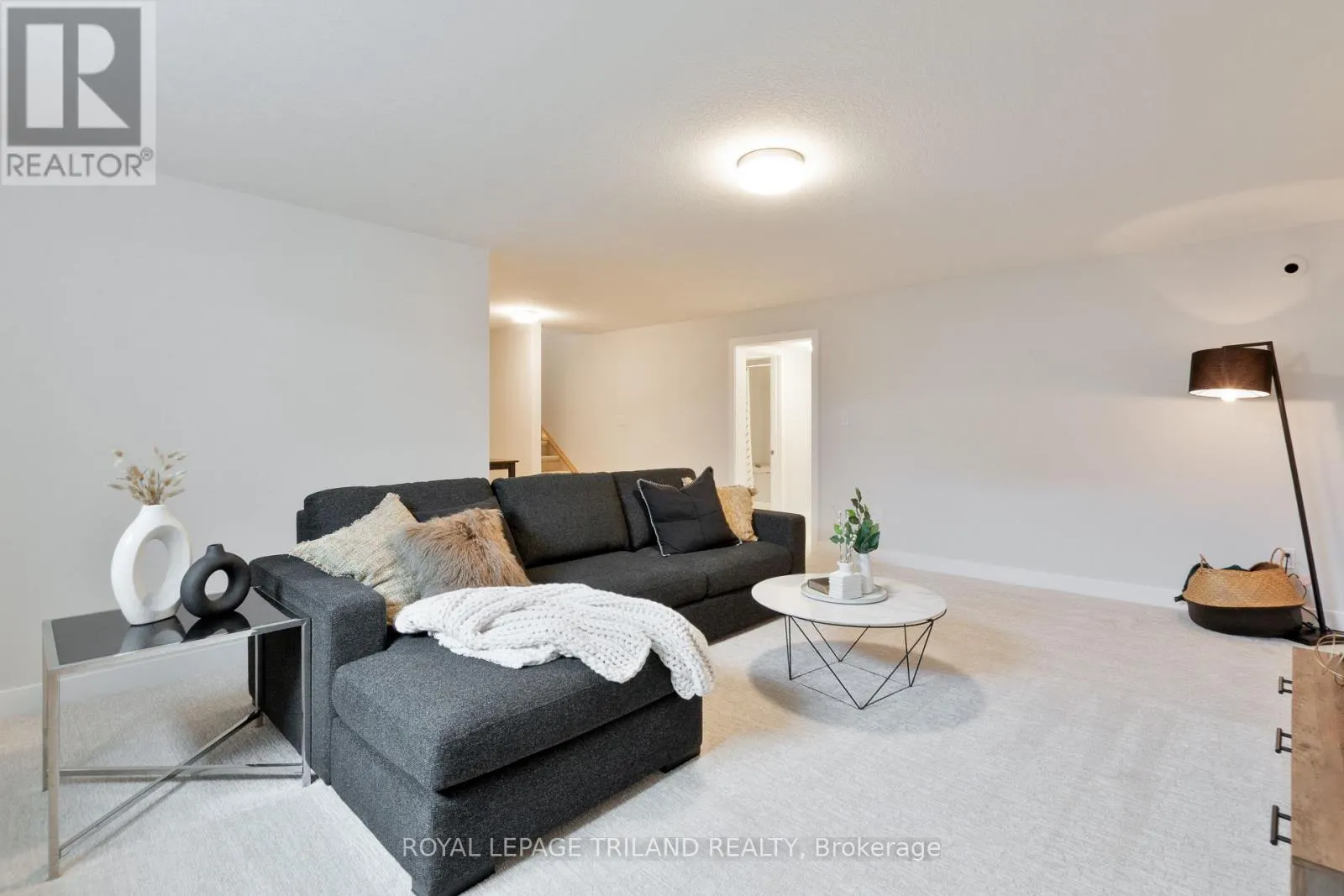 71 HARROW LANE