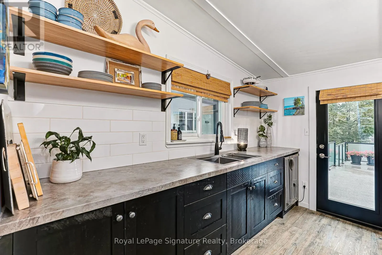 41 BRUCE STREET S