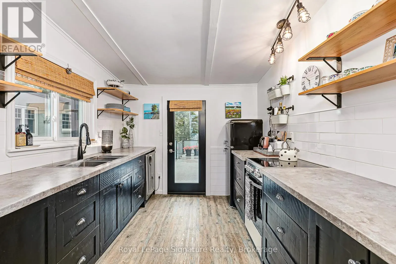 41 BRUCE STREET S
