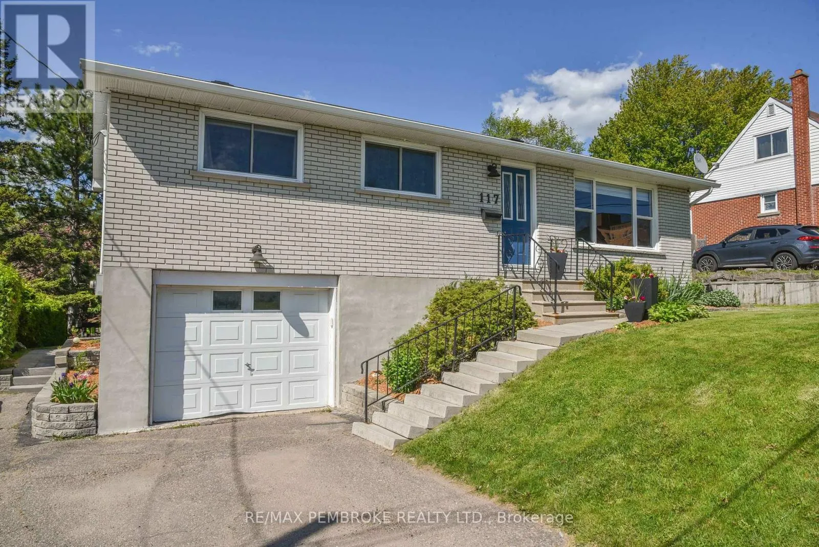 117 BELL STREET