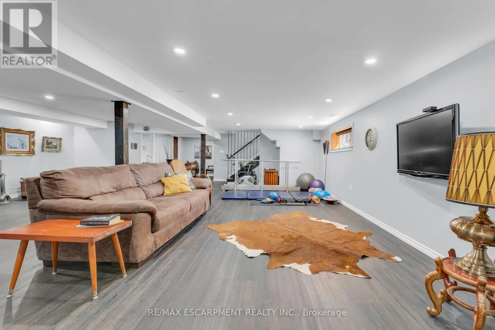 6724 ELCHO ROAD