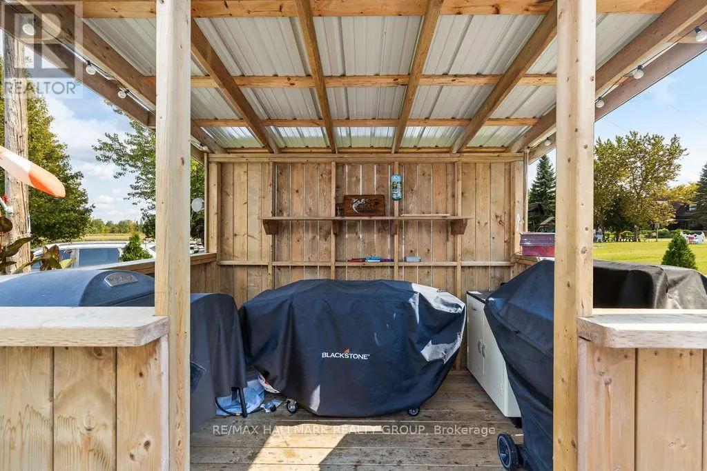 276 WHITE CEDARS ROAD