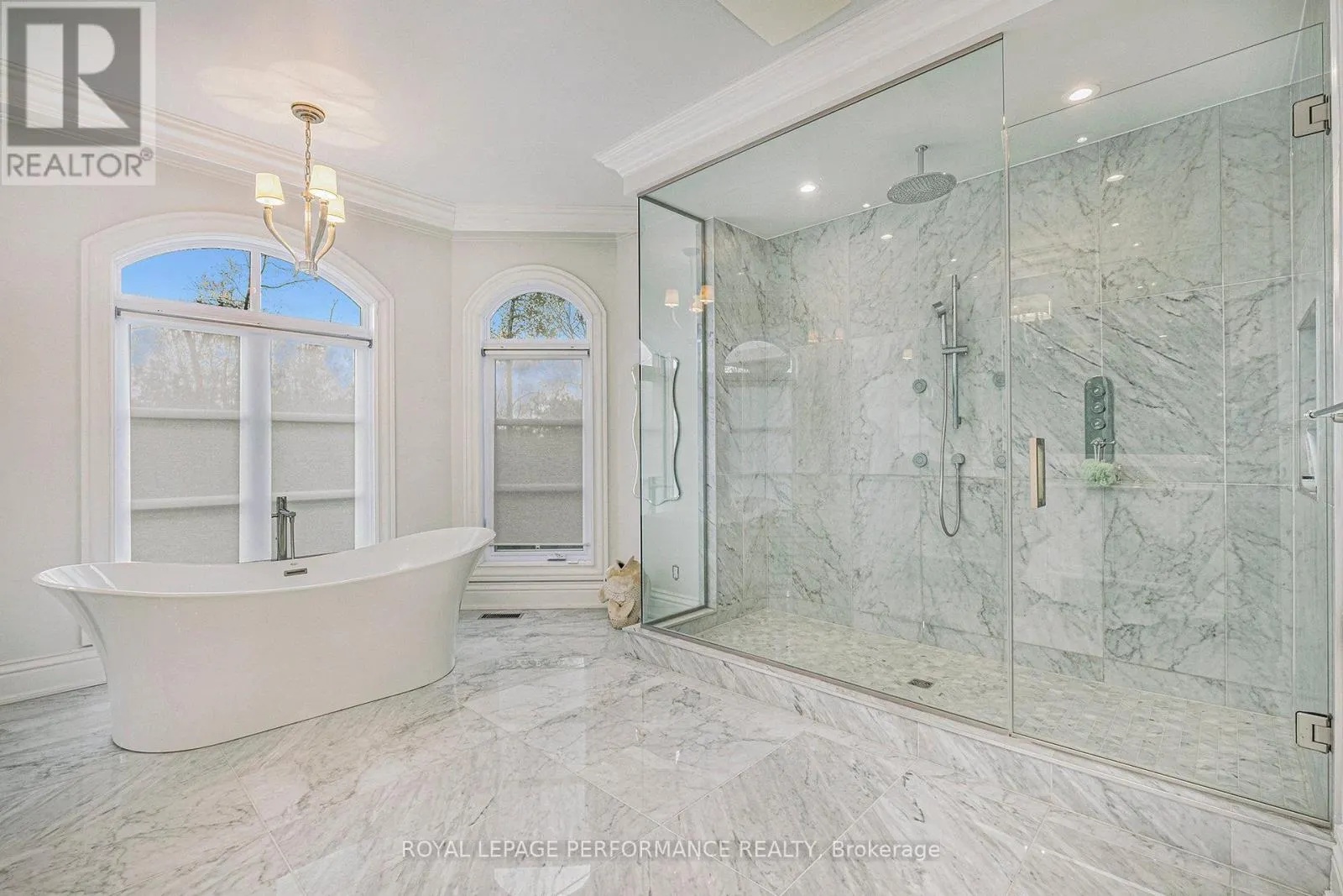 1413 BLACKHORSE COURT