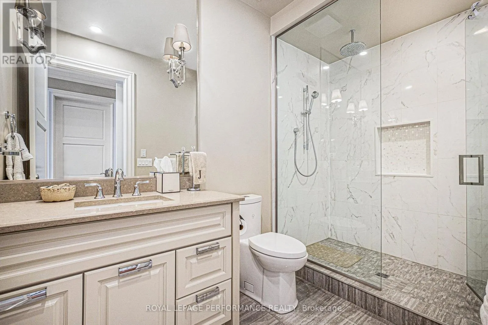 1413 BLACKHORSE COURT