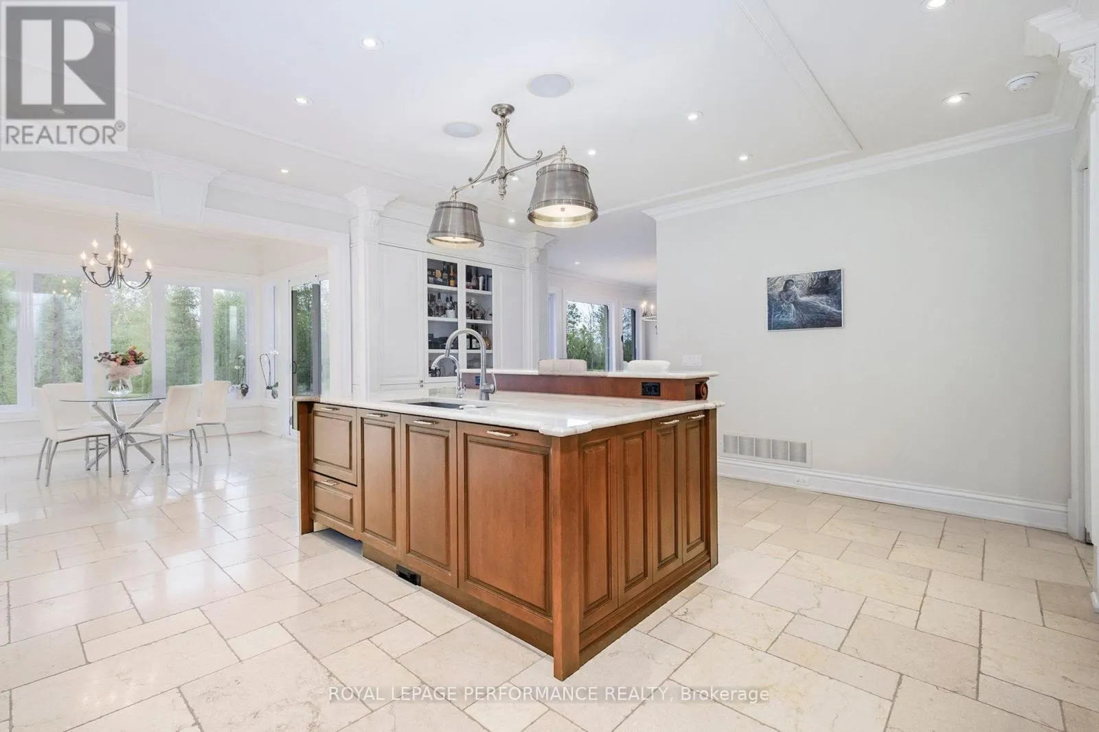 1413 BLACKHORSE COURT
