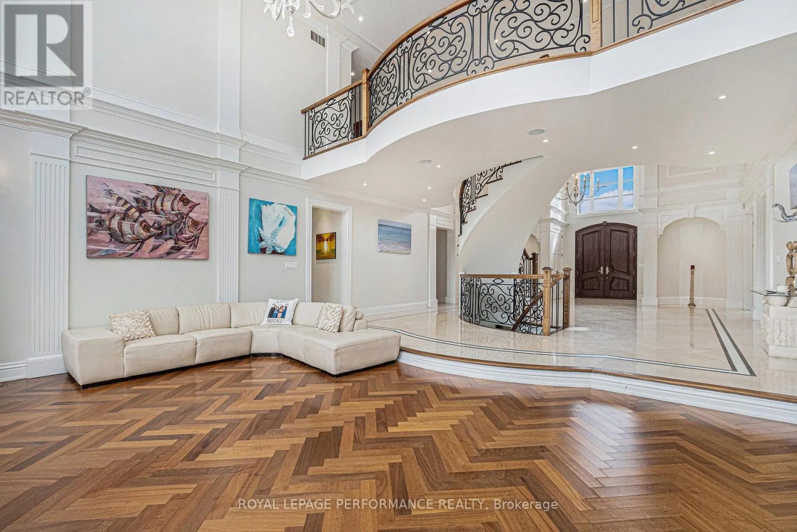 1413 BLACKHORSE COURT