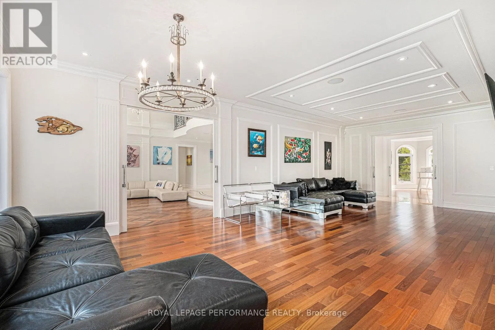 1413 BLACKHORSE COURT