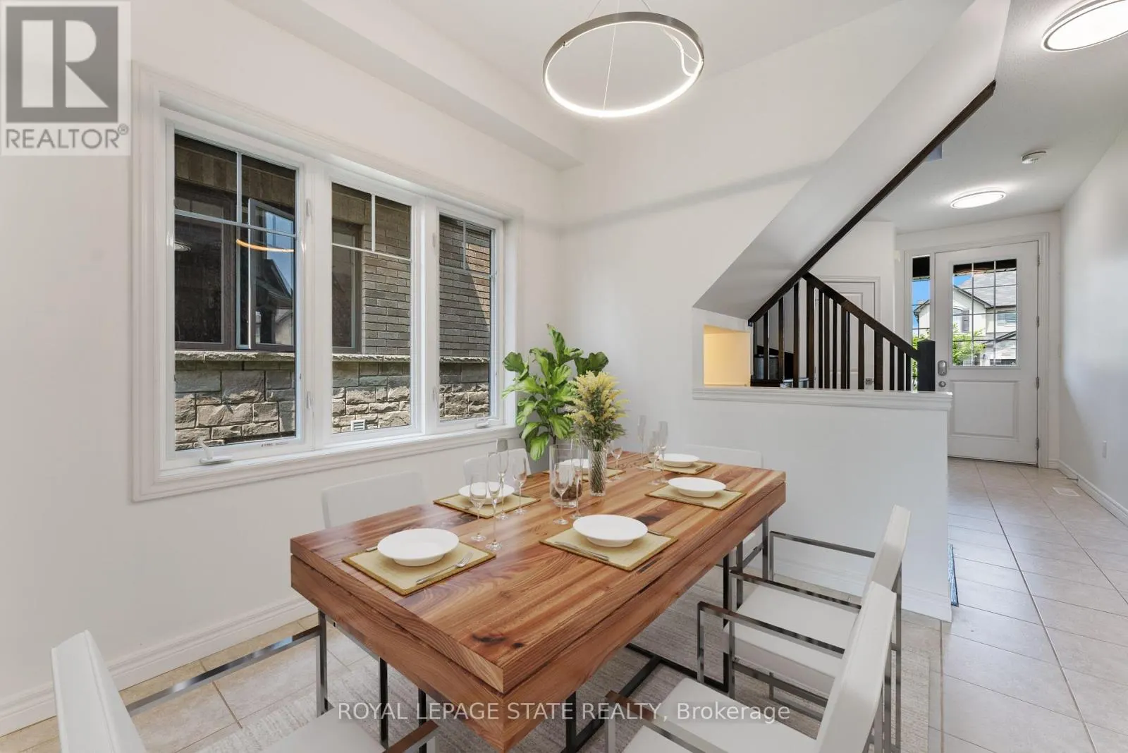 68 DODMAN CRESCENT