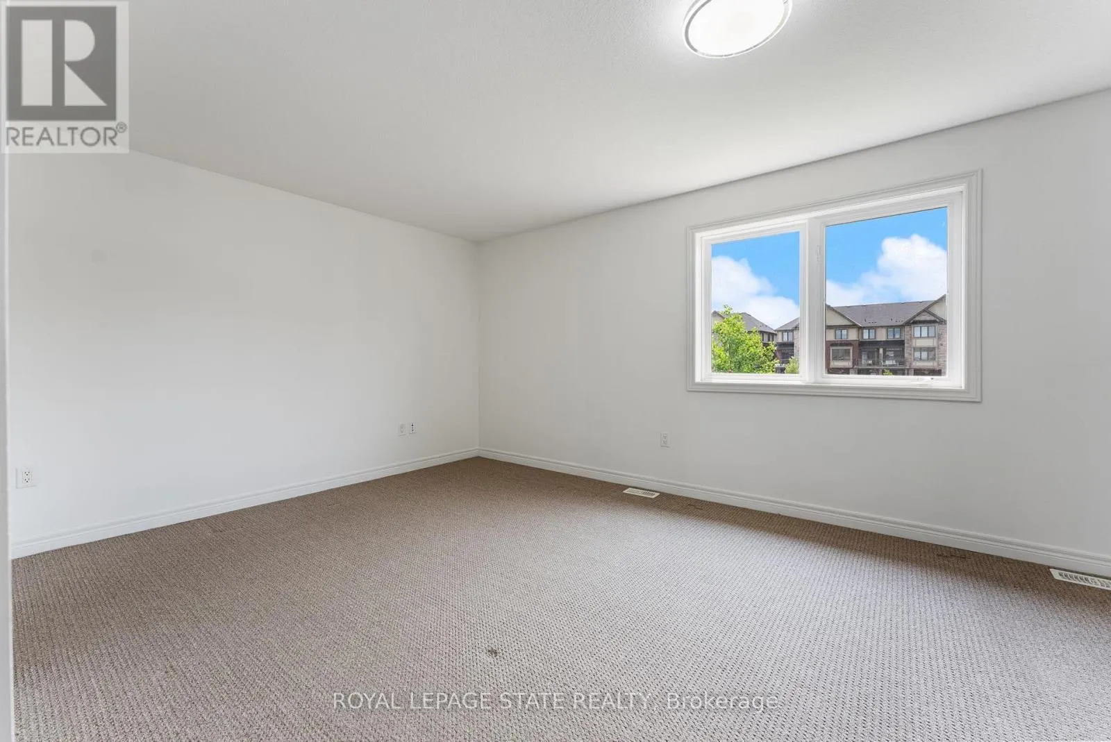 68 DODMAN CRESCENT