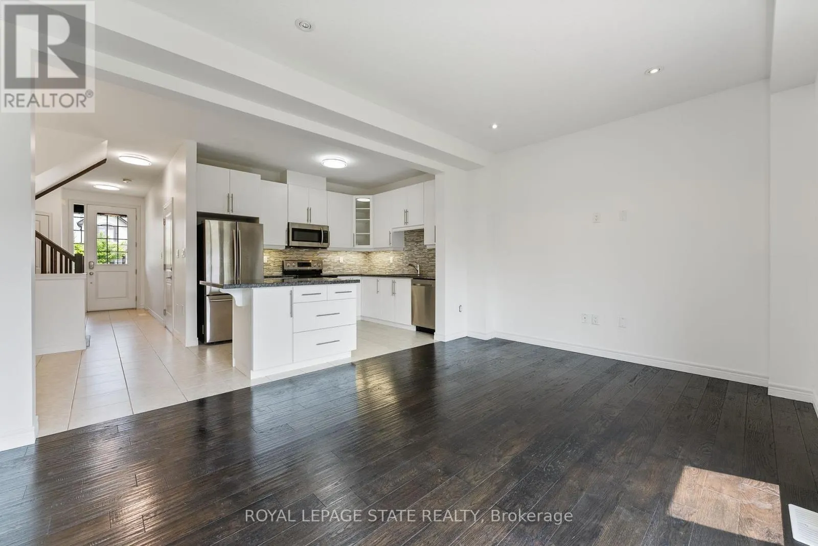 68 DODMAN CRESCENT