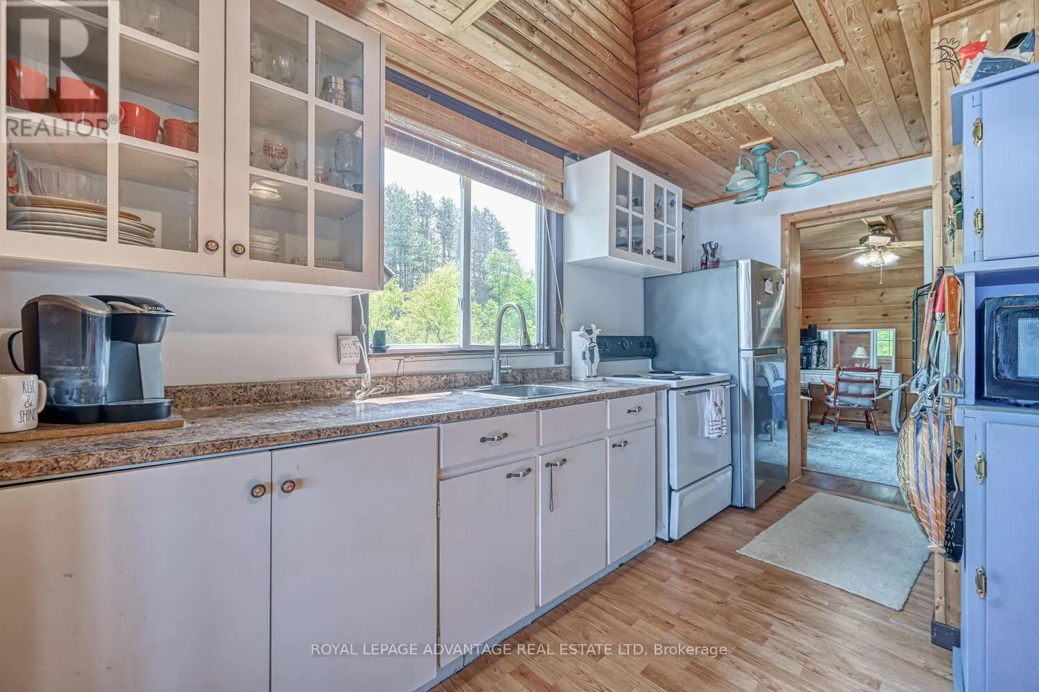 832 KLON LANE